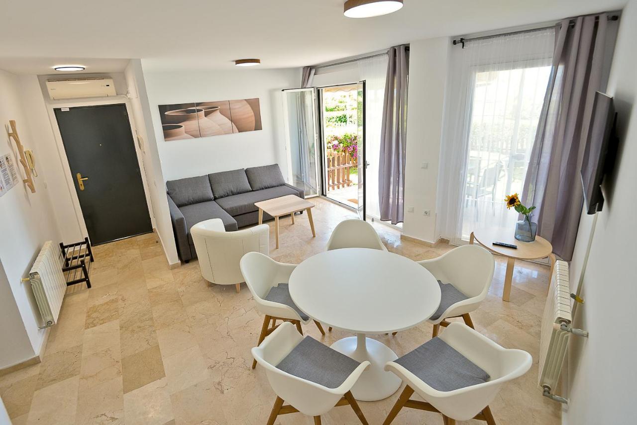 אל פוארטו דה סנטה מריה On Beach Deluxe Apartment With Pools And Own Garden מראה חיצוני תמונה