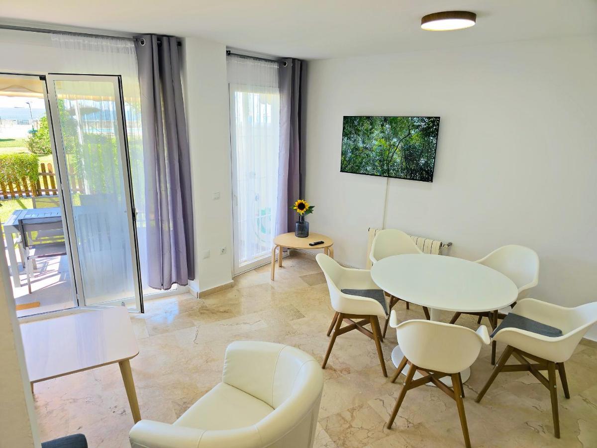 אל פוארטו דה סנטה מריה On Beach Deluxe Apartment With Pools And Own Garden מראה חיצוני תמונה